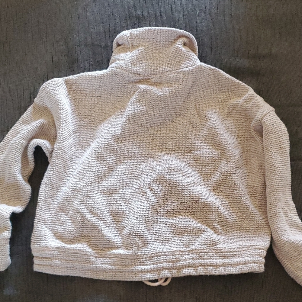 90 Degrees By REFLEX Cozy Pinkish Cream Turtleneck Sweater. Size Large. - Picture 4 of 4
